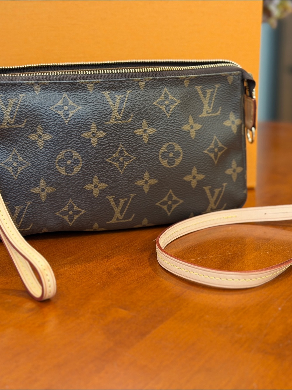 Louis Vuitton Pochette Accessoires